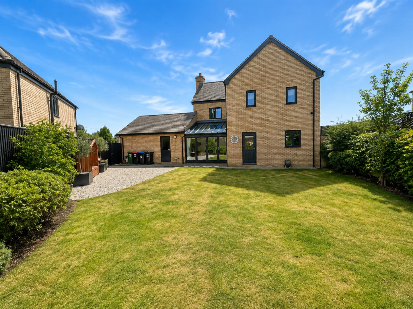 Dartmouth Drive, Broughton, Milton Keynes